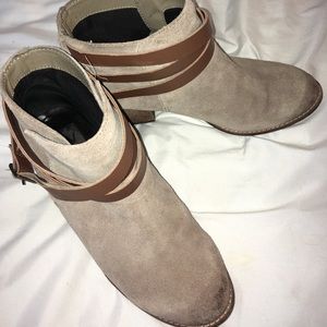 Dolce vita booties